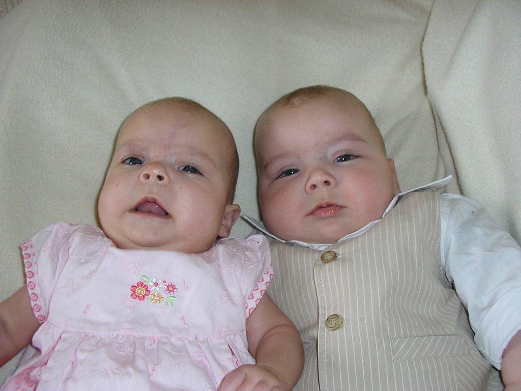 Baby decor ideas for twins